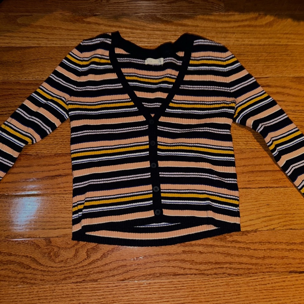 Pacsun, V- Neck long sleeve shirt